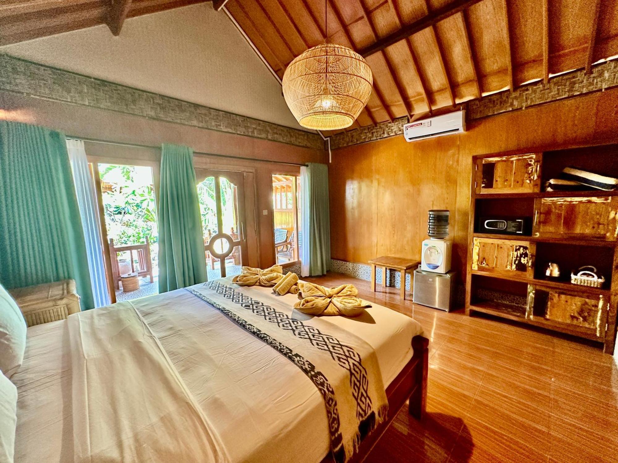 Sunny Rose Bungalows Gili Air - Adults Only Ngoại thất bức ảnh