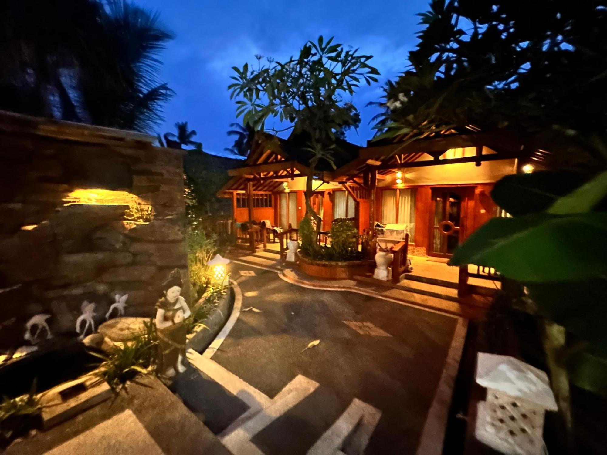 Sunny Rose Bungalows Gili Air - Adults Only Ngoại thất bức ảnh