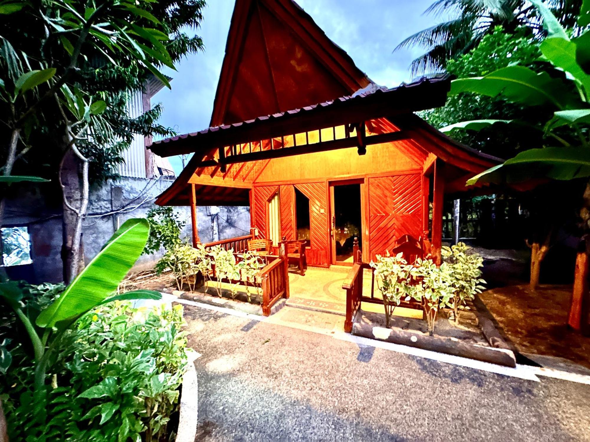 Sunny Rose Bungalows Gili Air - Adults Only Ngoại thất bức ảnh