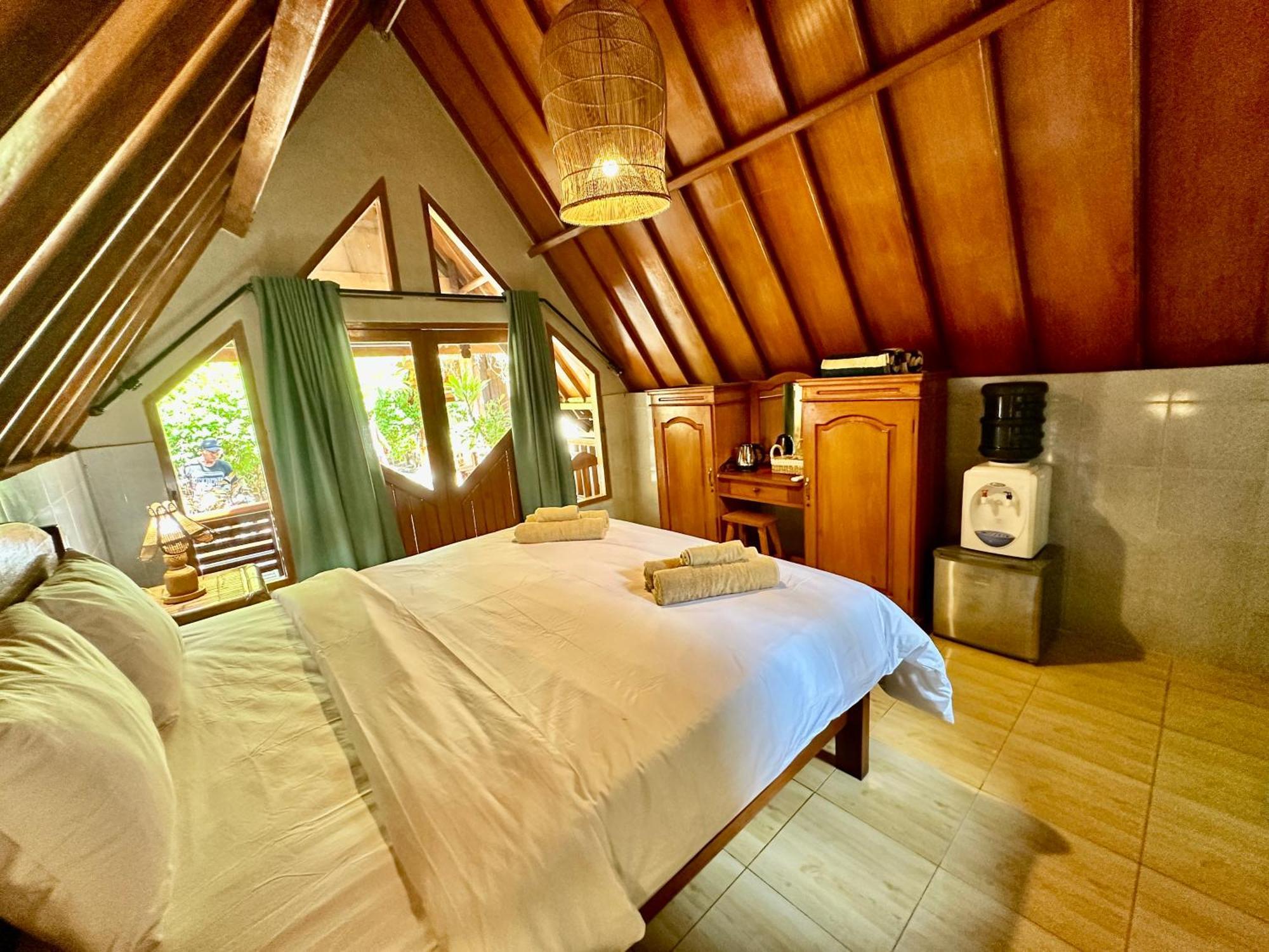 Sunny Rose Bungalows Gili Air - Adults Only Ngoại thất bức ảnh