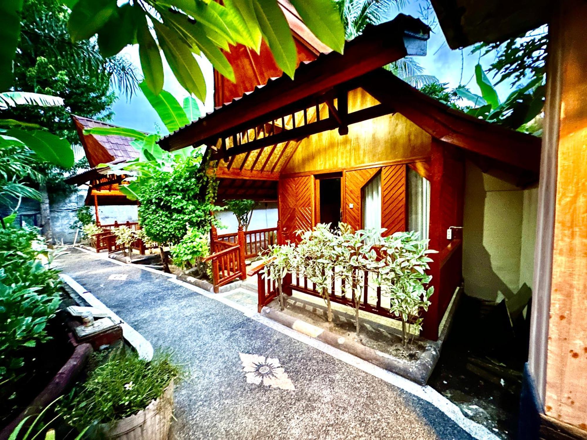 Sunny Rose Bungalows Gili Air - Adults Only Ngoại thất bức ảnh