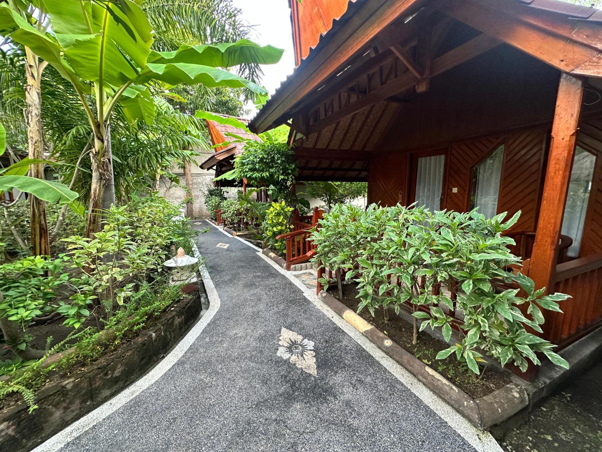 Sunny Rose Bungalows Gili Air - Adults Only Ngoại thất bức ảnh