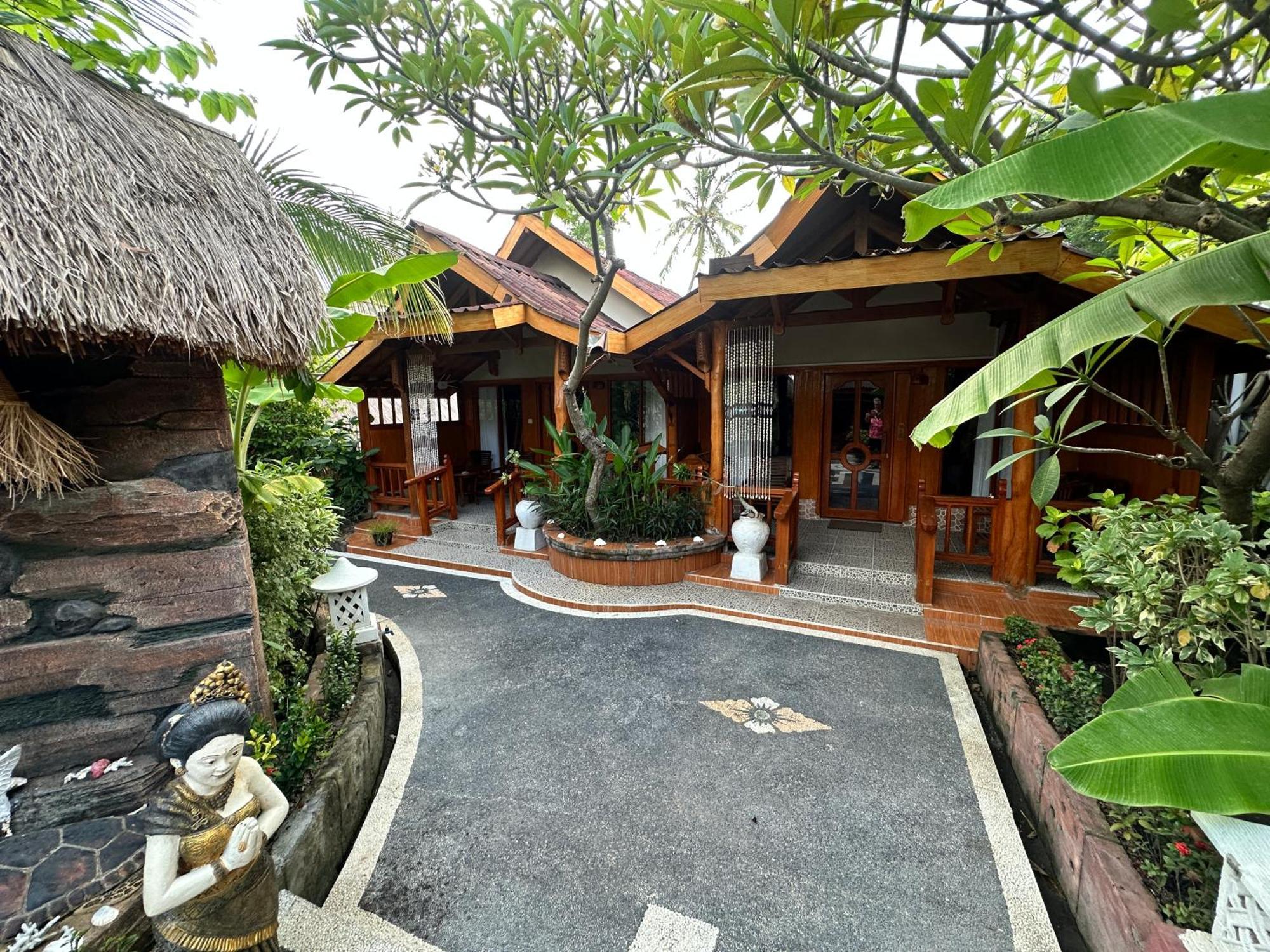 Sunny Rose Bungalows Gili Air - Adults Only Ngoại thất bức ảnh