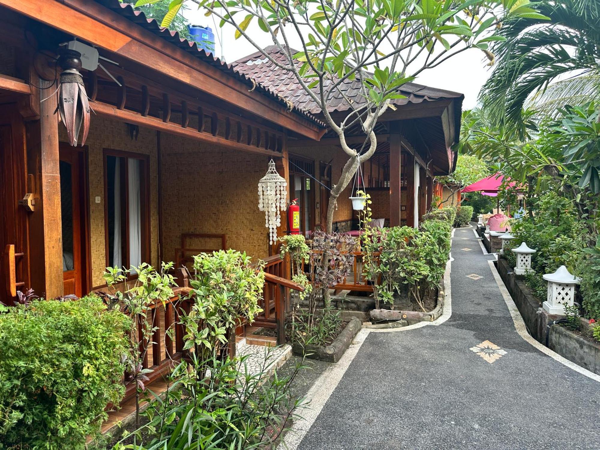Sunny Rose Bungalows Gili Air - Adults Only Ngoại thất bức ảnh