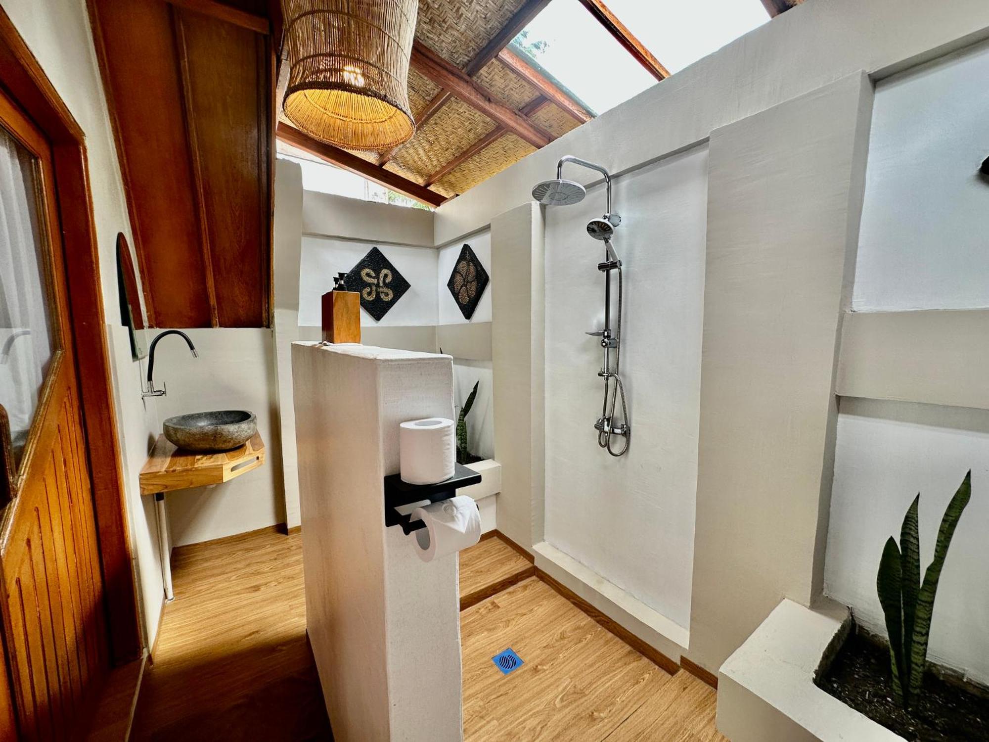 Sunny Rose Bungalows Gili Air - Adults Only Ngoại thất bức ảnh